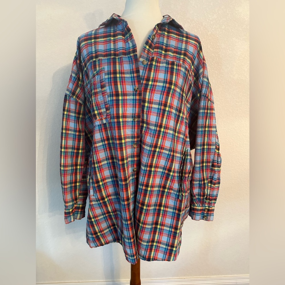 Urban Outfitters plaid oversized shirt w pockets size Med
